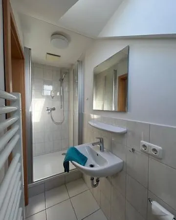 Und Halli-galli 招待所 帕绍